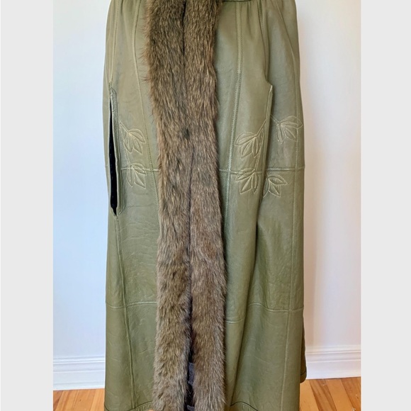 Vintage Leather Fox Fur Swakara Lamb Cape 1980’s - Picture 6 of 11